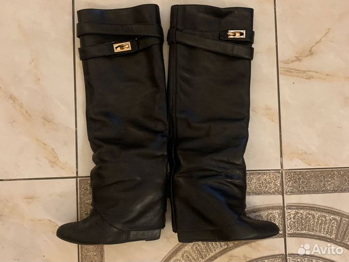 Женские сапоги Givenchi Paris