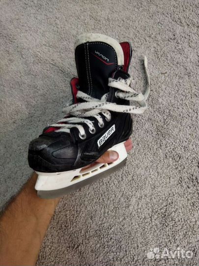 Хоккейные коньки Bauer Vapor X300(Y10R28)