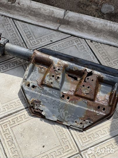 Держатель заднего крыла Scania