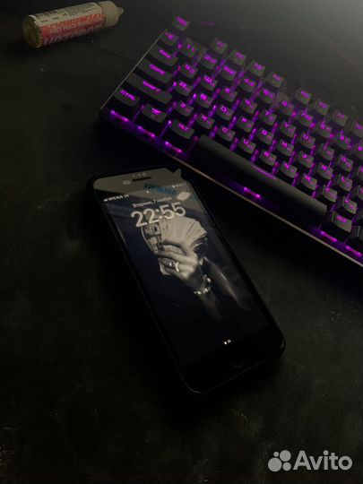 iPhone 8 Plus, 64 ГБ