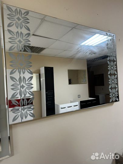 Зеркало с подсветкой для ванной