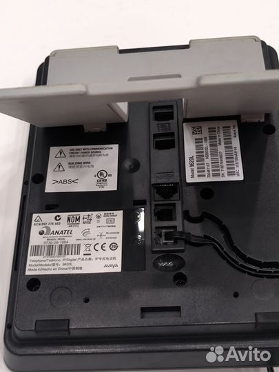IP-Телефон Avaya 9620L и блок питания PoE. Много