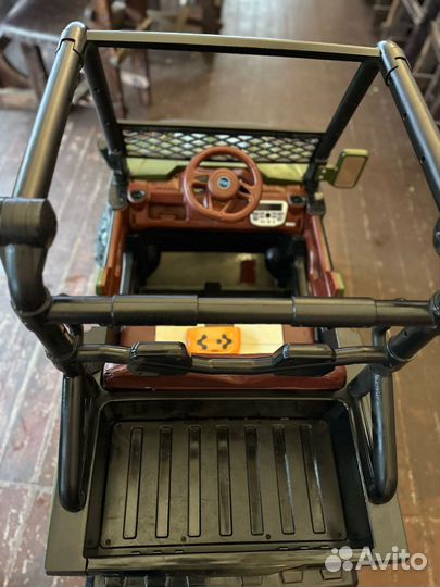 Детский электромобиль бу