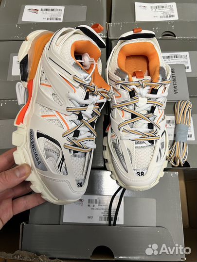 Balenciaga track 1