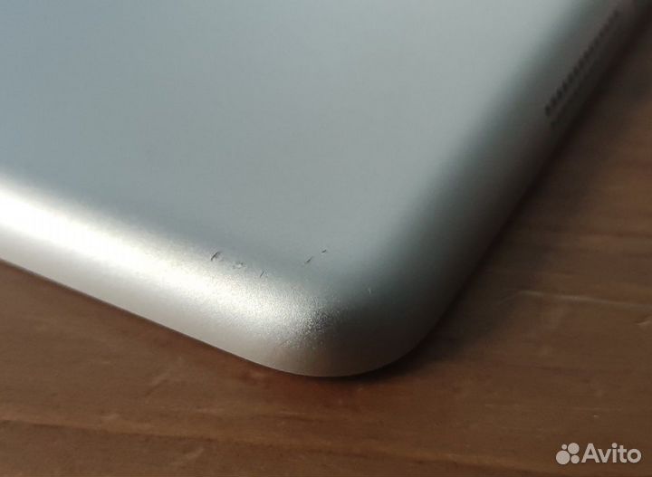 Планшет Apple iPad mini 16Gb Wi-Fi White MD531RS/A