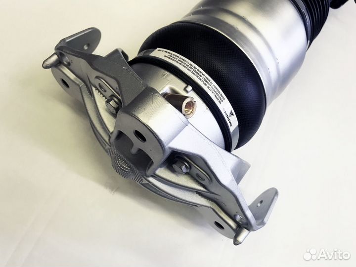 Передняя стойка Audi Q7 4L 2005+ 3.0 TDi левая