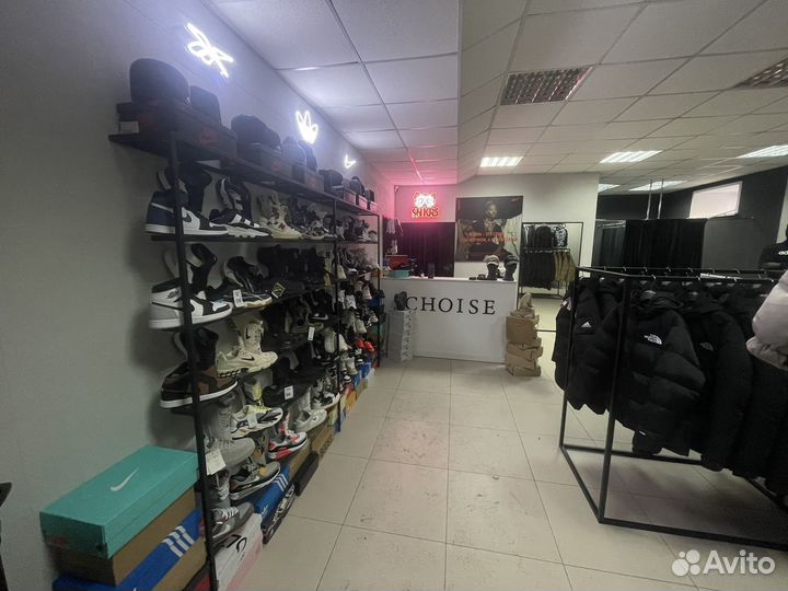 Неоновая подсветка Adidas, Nike, Reebok