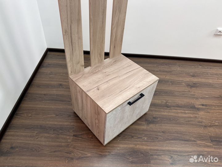 Вешалка в прихожую