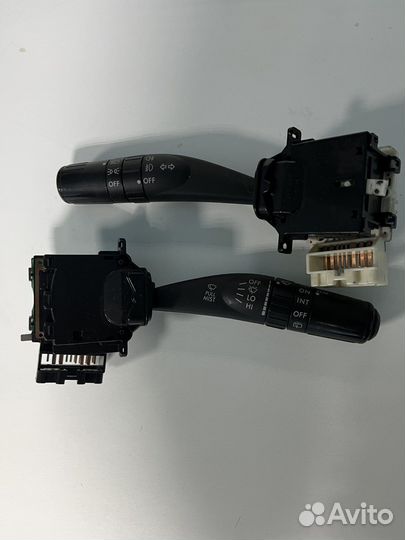 Переключатель подрулевой Субару Tribeca b9 w10