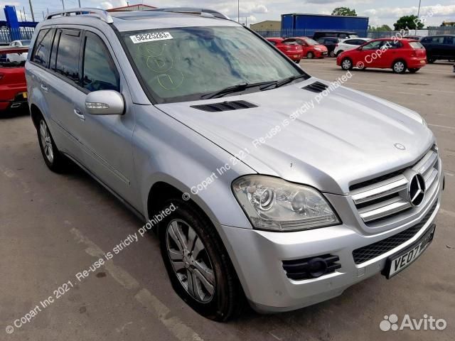 Щеткодержатель лобового стекла mercedes benz GL-cl