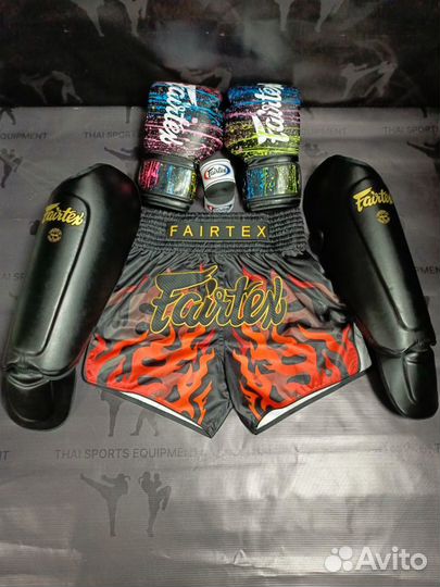 Боксерские перчатки Fairtex