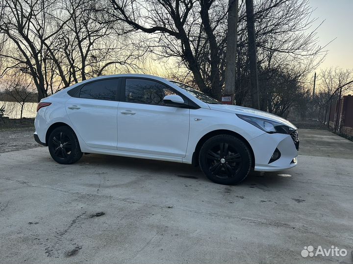 Hyundai Solaris 1.6 AT, 2020, 61 000 км
