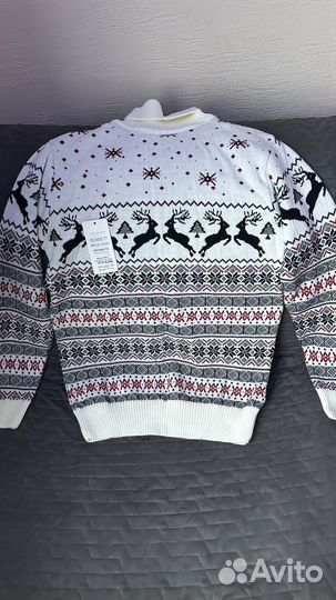 Свитер мужской с оленями