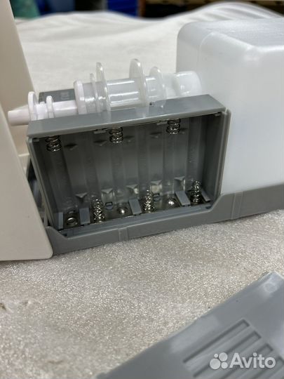 Автоматический дозатор для мыла/антисептика