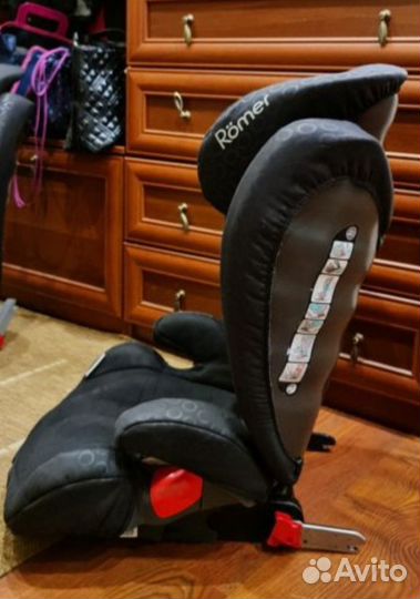 Автомобильное кресло britax romer isofix