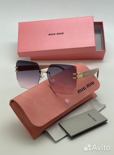 Солнцезащитные очки miu miu