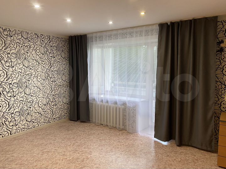 1-к. квартира, 32 м², 1/5 эт.