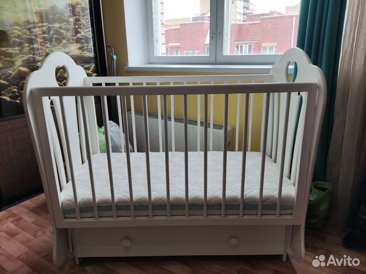 Детская кроватка