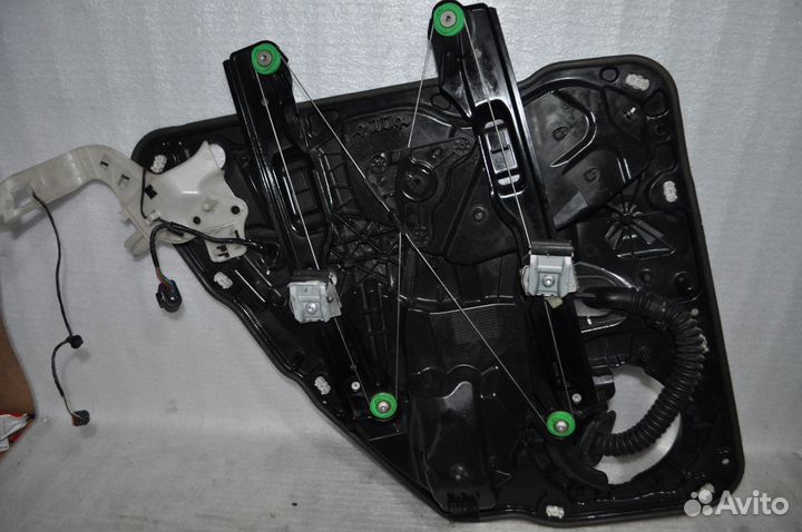 Стеклоподъемник задний правый Volkswagen Touareg
