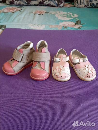 Босоножки и ботинки для девочки