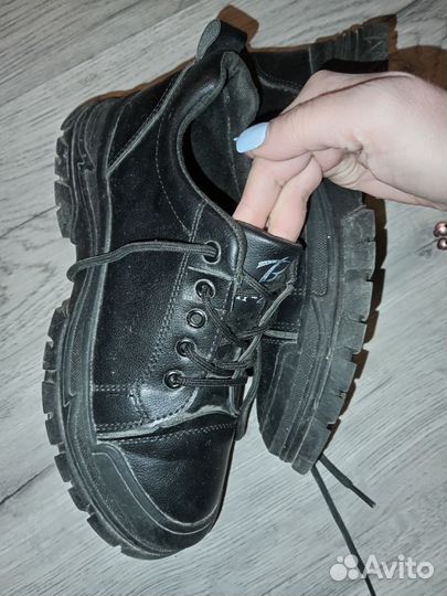 Ботинки женские