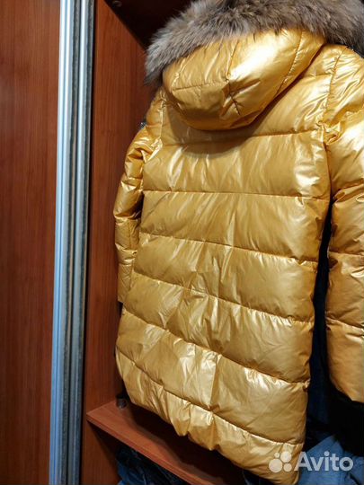 Пальто для девочки,р 150