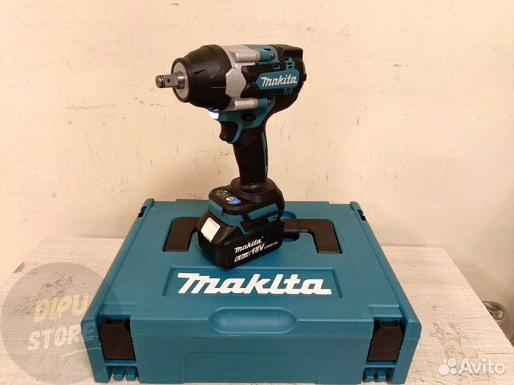 Гайковерт ударный Makita 700Нм