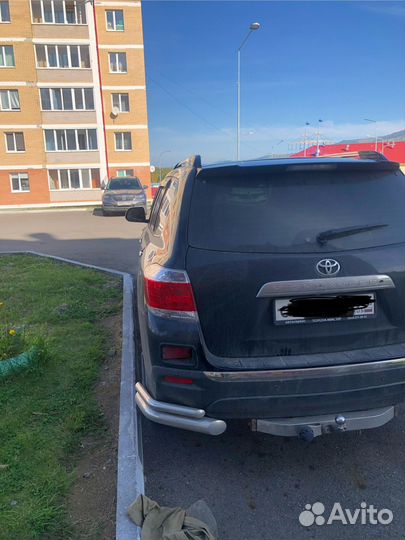 Защита заднего бампера Toyota Highlander