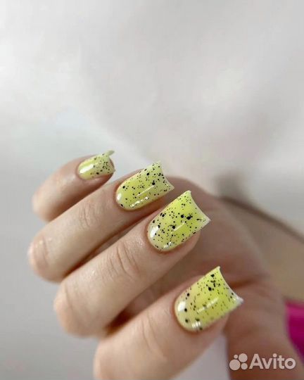 Маникюр педикюр
