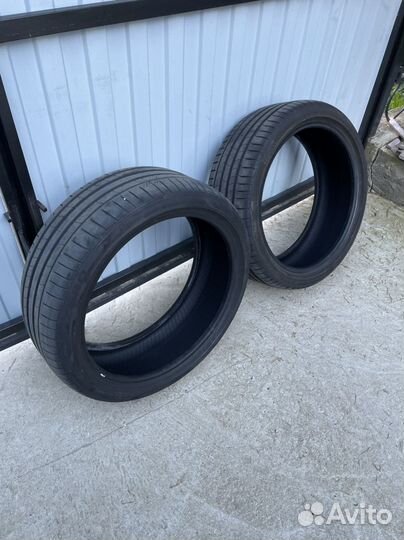 Pirelli P Zero 225/40 R19 и 255/35 R19 96Y