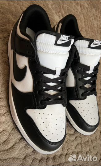 Nike dunk low white black