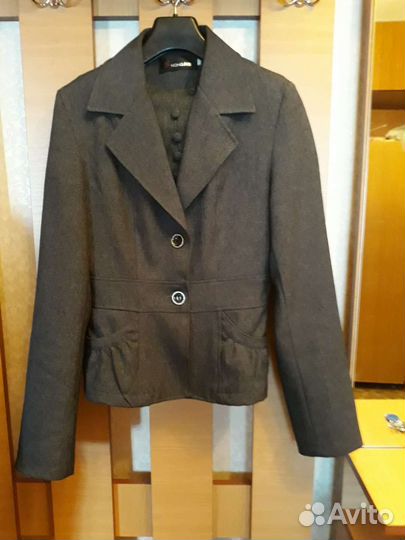 Жакет с юбкой