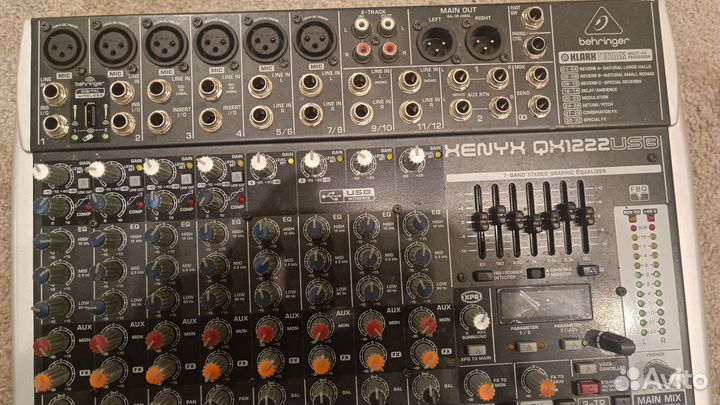 Микшерный пульт