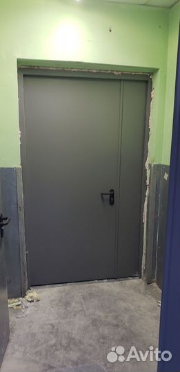 Противопожарная дверь с установкой