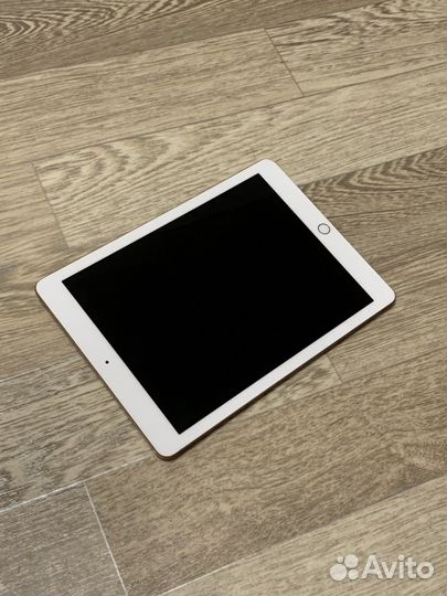 iPad 6 поколения