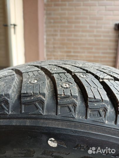 Pirelli Scorpion Ice Zero 2 235/60 R18 107H