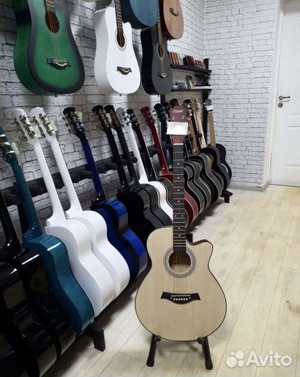 Акустическая гитара