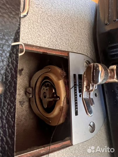 Швейная машина