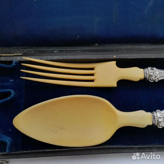 Антикварный набор для салата кость серебро вилка л