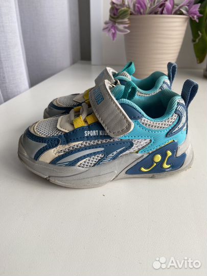 Кроссовки детские летние