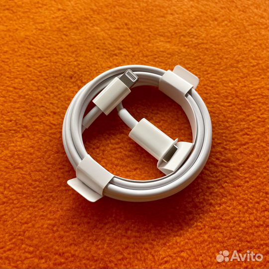 Apple USB-C to Lightning Cable 1m (New)