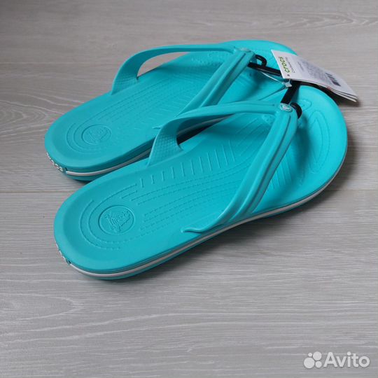 Новые шлепанцы crocs Crocband Flip M7W9 (39)