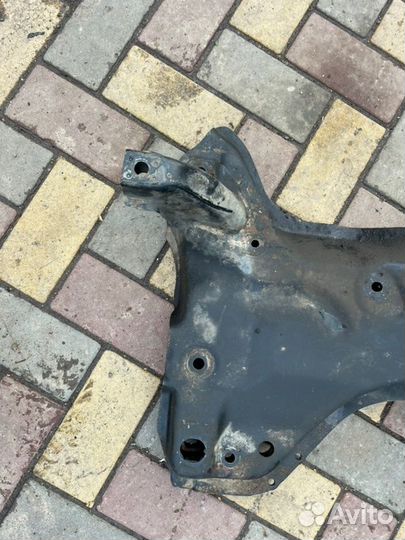 Подрамник Peugeot 206 206 1.4 2007