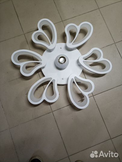 Люстра потолочная светодиодная с пультом бу