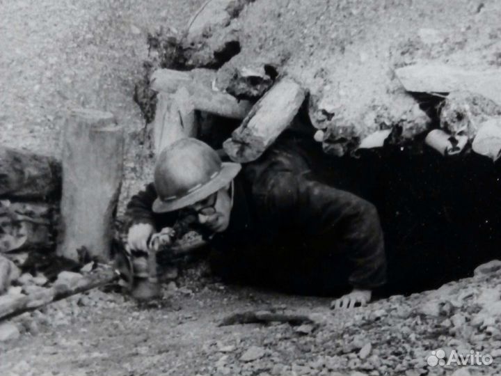 Фото/ стальной шлем, цукермана/ 1950е годы. СССР