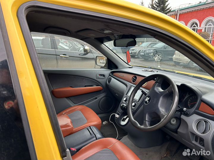 Mitsubishi Airtrek 2.0 AT, 2001, 280 000 км