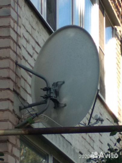 Антенна спутниковая