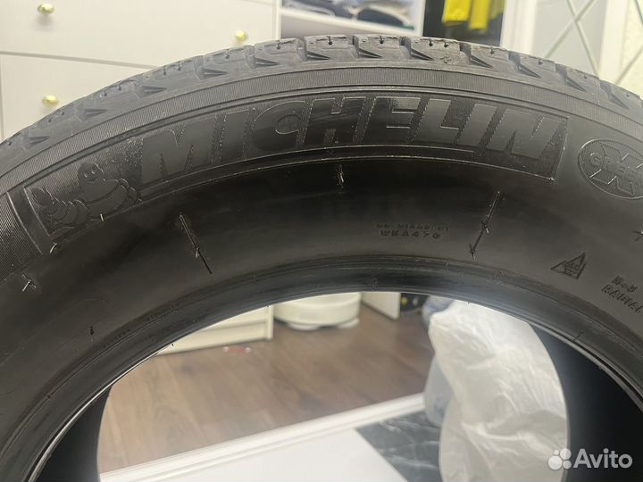 Michelin X-Ice XI3 215/65 R17 99