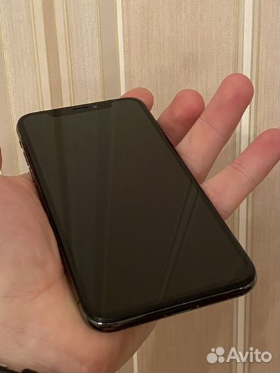 iPhone X, 64 ГБ