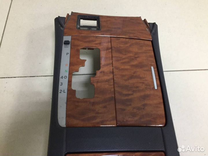 Накладка консоли кпп Toyota Camry V40 2006-2011